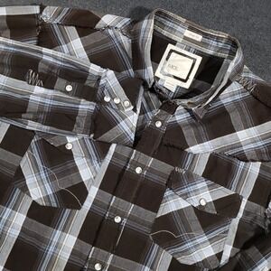 BKE Buckle Pearl Snap Shirt Men XL Plaid Standard Slim Long Sleeve Baroque Crown